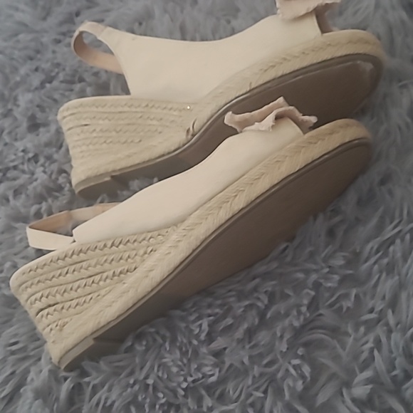 Avenue wedge sandals size 10w(nwot). - Picture 6 of 6